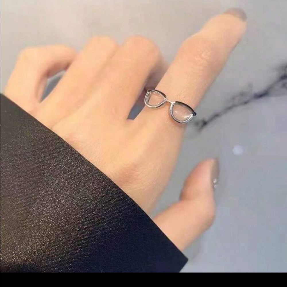 Silver Glasses Ring